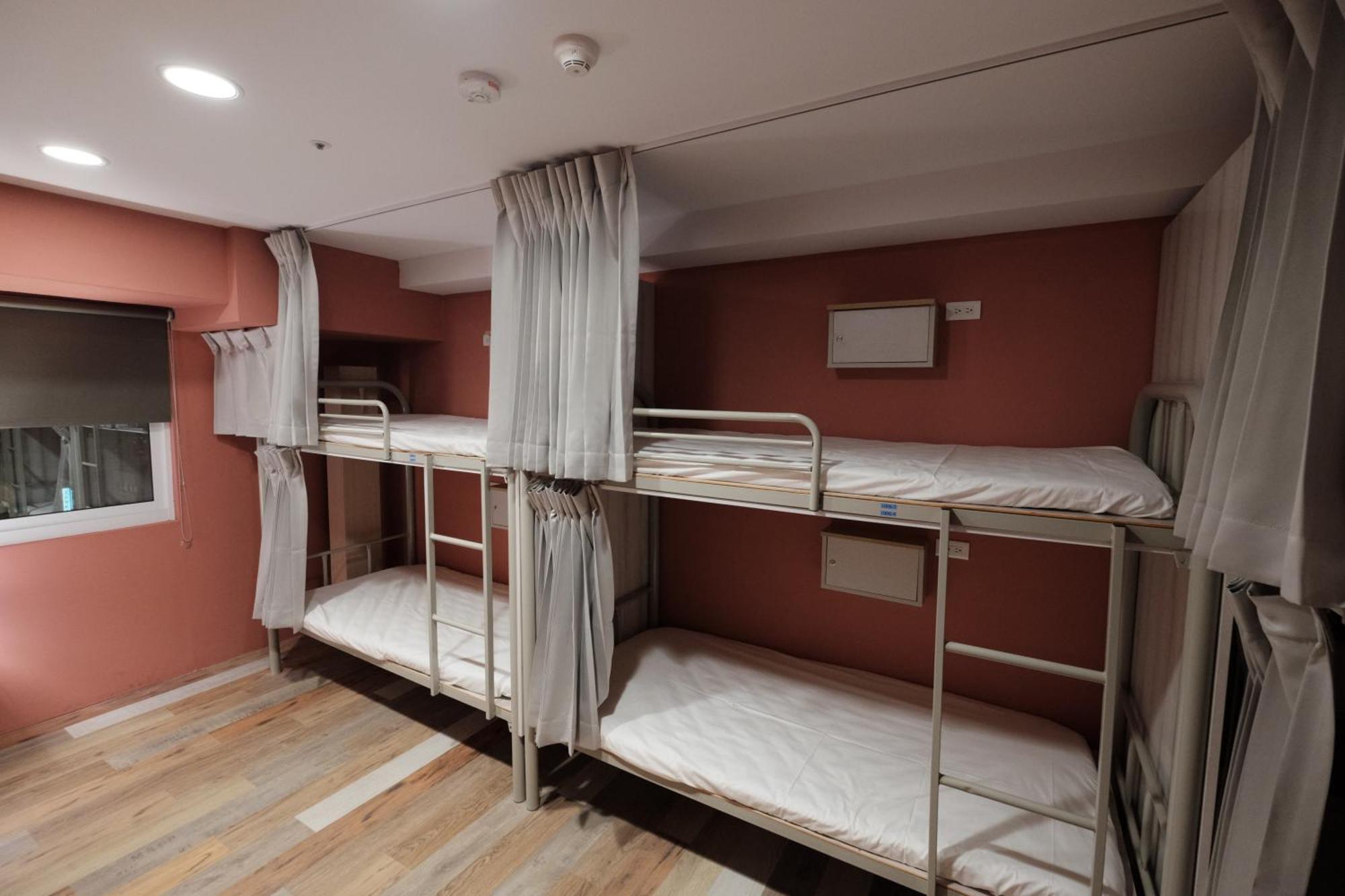 Happy Inn Taichung Exterior photo
